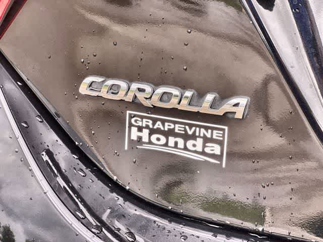 Used 2016 Toyota Corolla LE FWD image 8