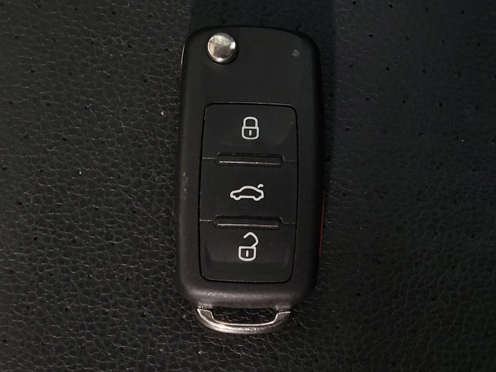 Used 2016 Volkswagen Jetta SE FWD image 32