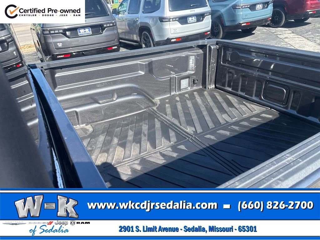Used 2024 Jeep Gladiator Sport AWD/4WD image 13