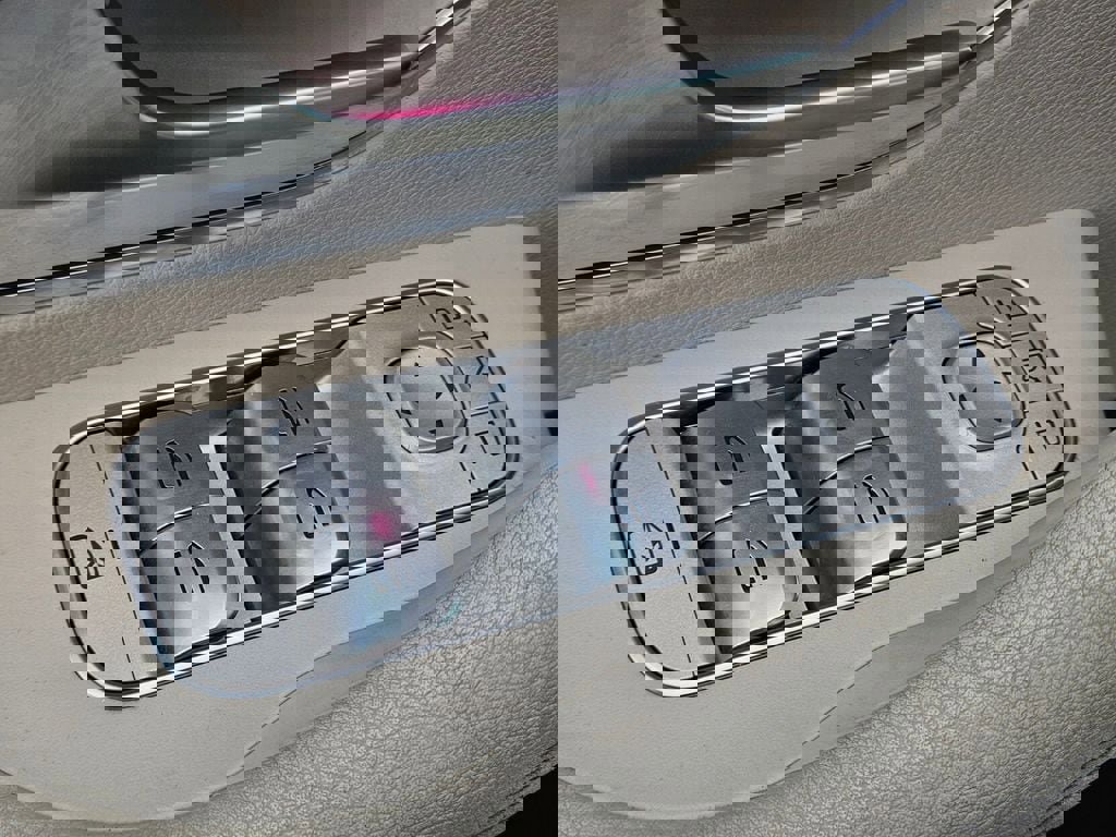 Used 2020 Mercedes-Benz GLE 350 4MATIC image 15