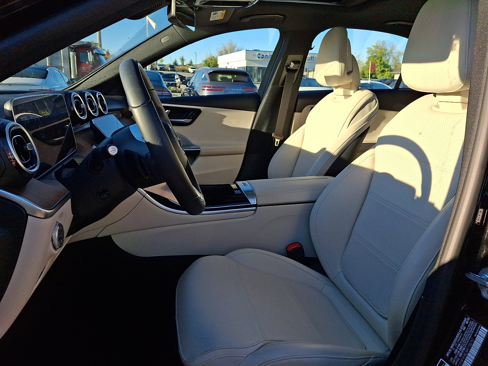Used 2024 Mercedes-Benz C 300 4MATIC Sedan image 13