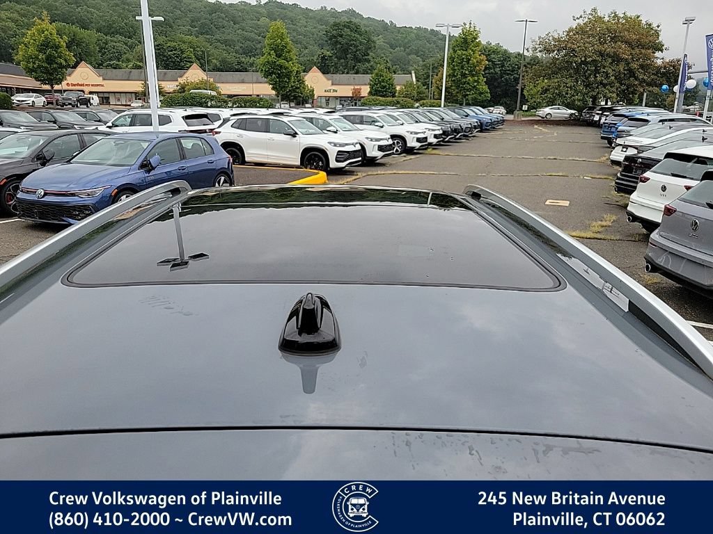 Certified 2023 Volkswagen Taos SEL AWD/4WD image 30