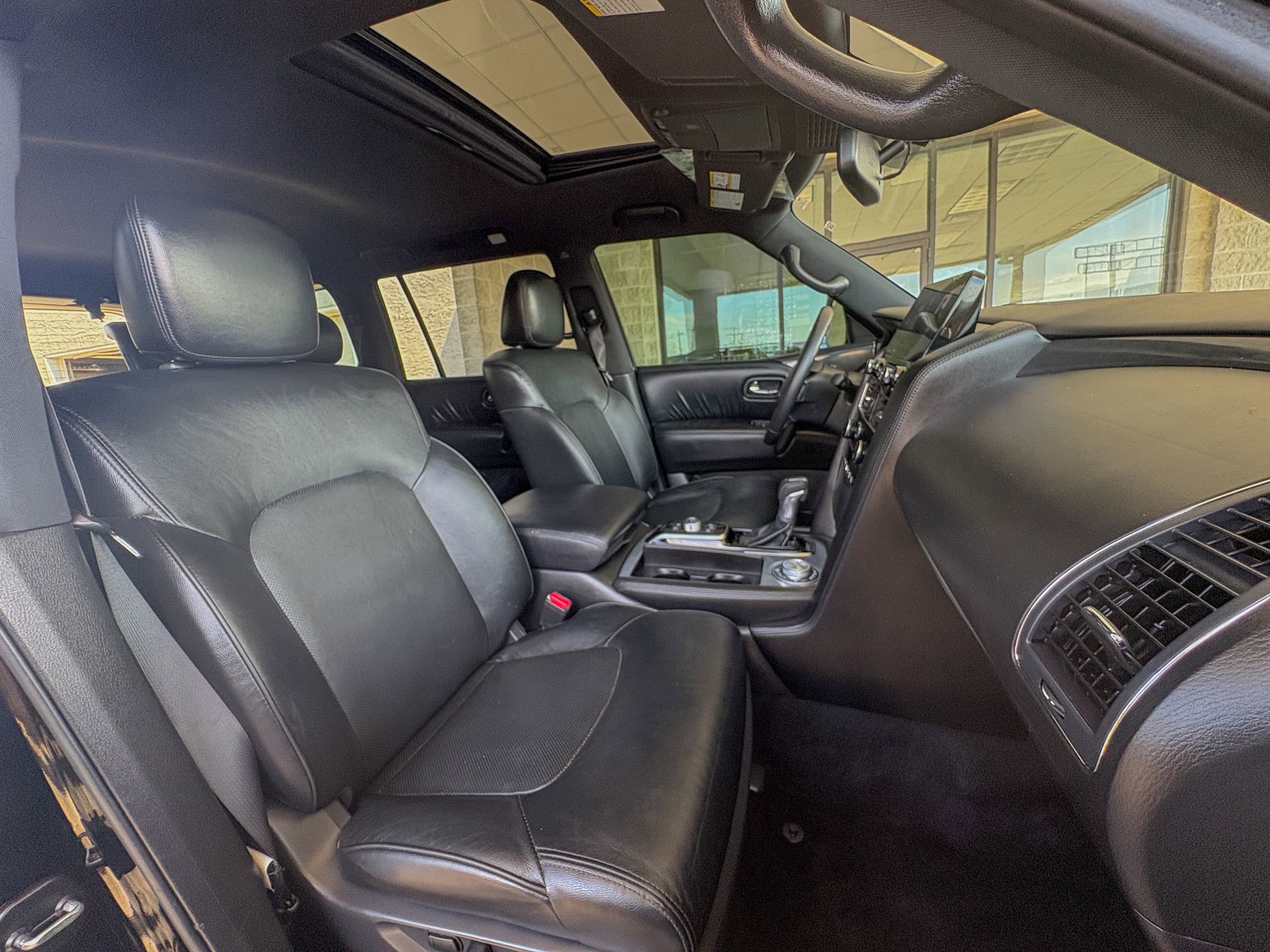 Used 2022 Nissan Armada SL w/ Midnight Edition Package image 21