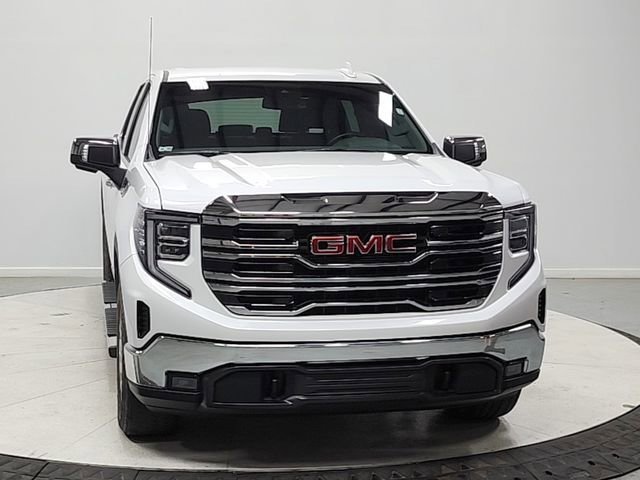 Used 2023 GMC Sierra 1500 SLT w/ SLT Premium Package AWD/4WD image 2