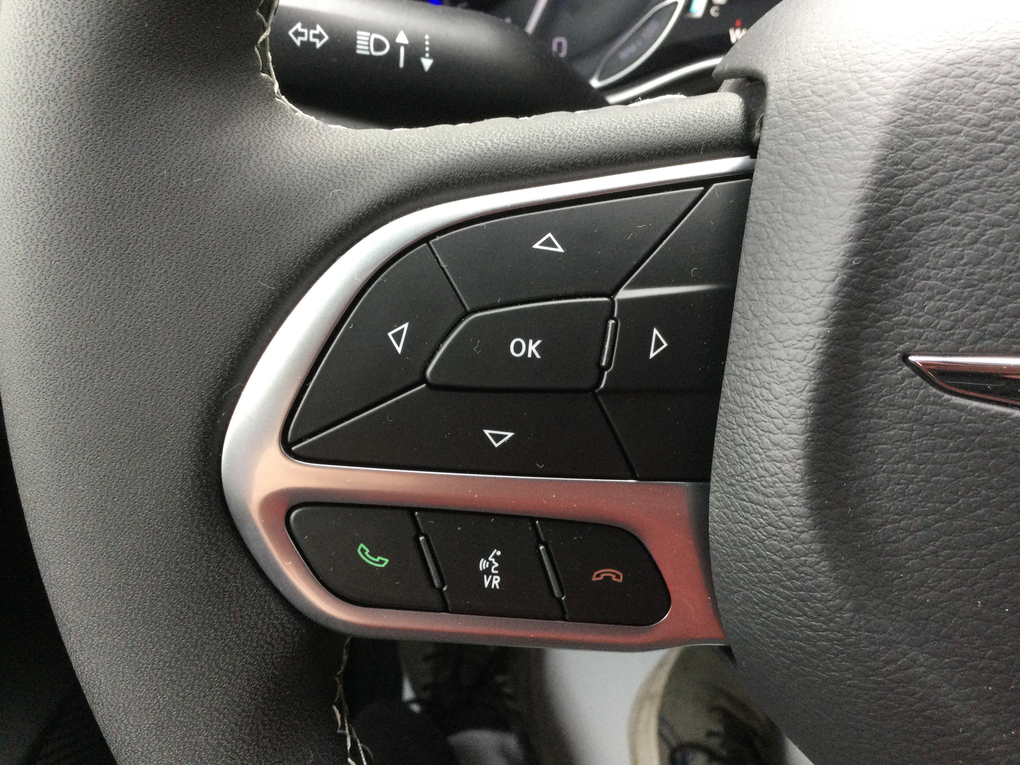 New 2026 Chrysler Pacifica Select image 12