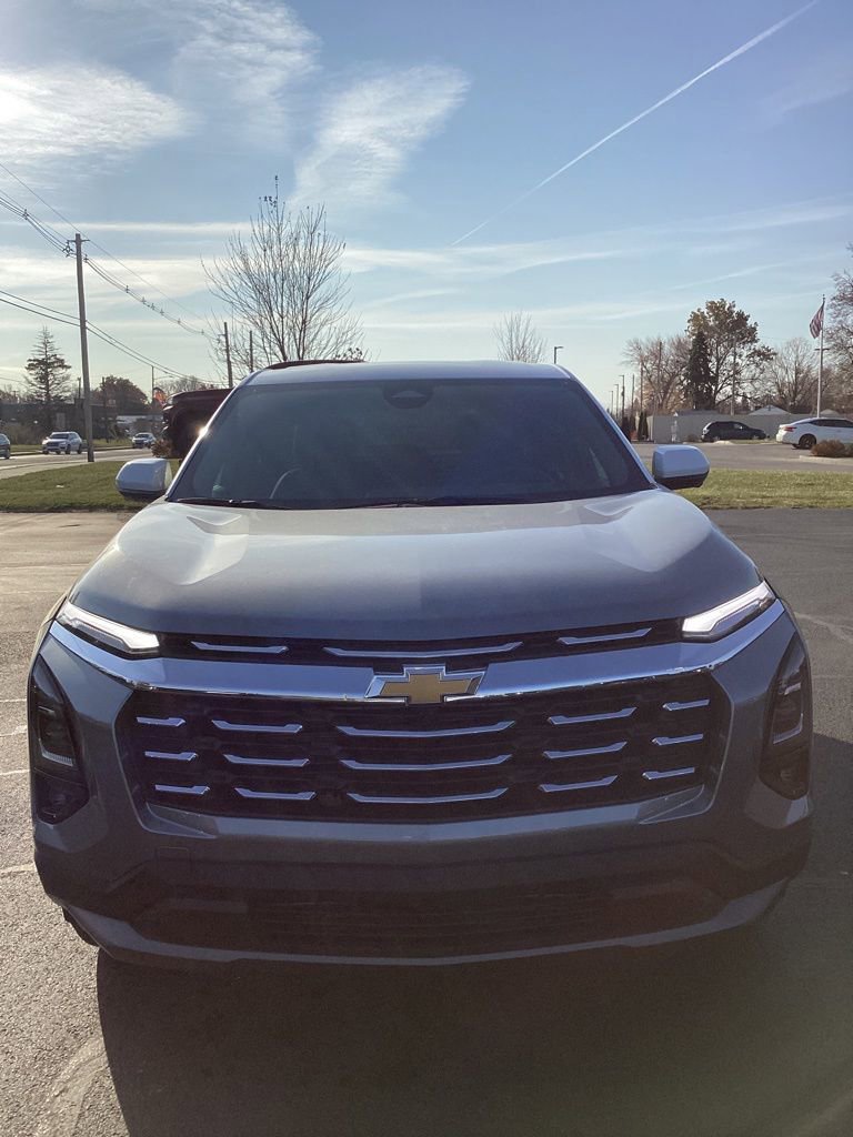 New 2026 Chevrolet Equinox LT w/ Convenience Package II image 9