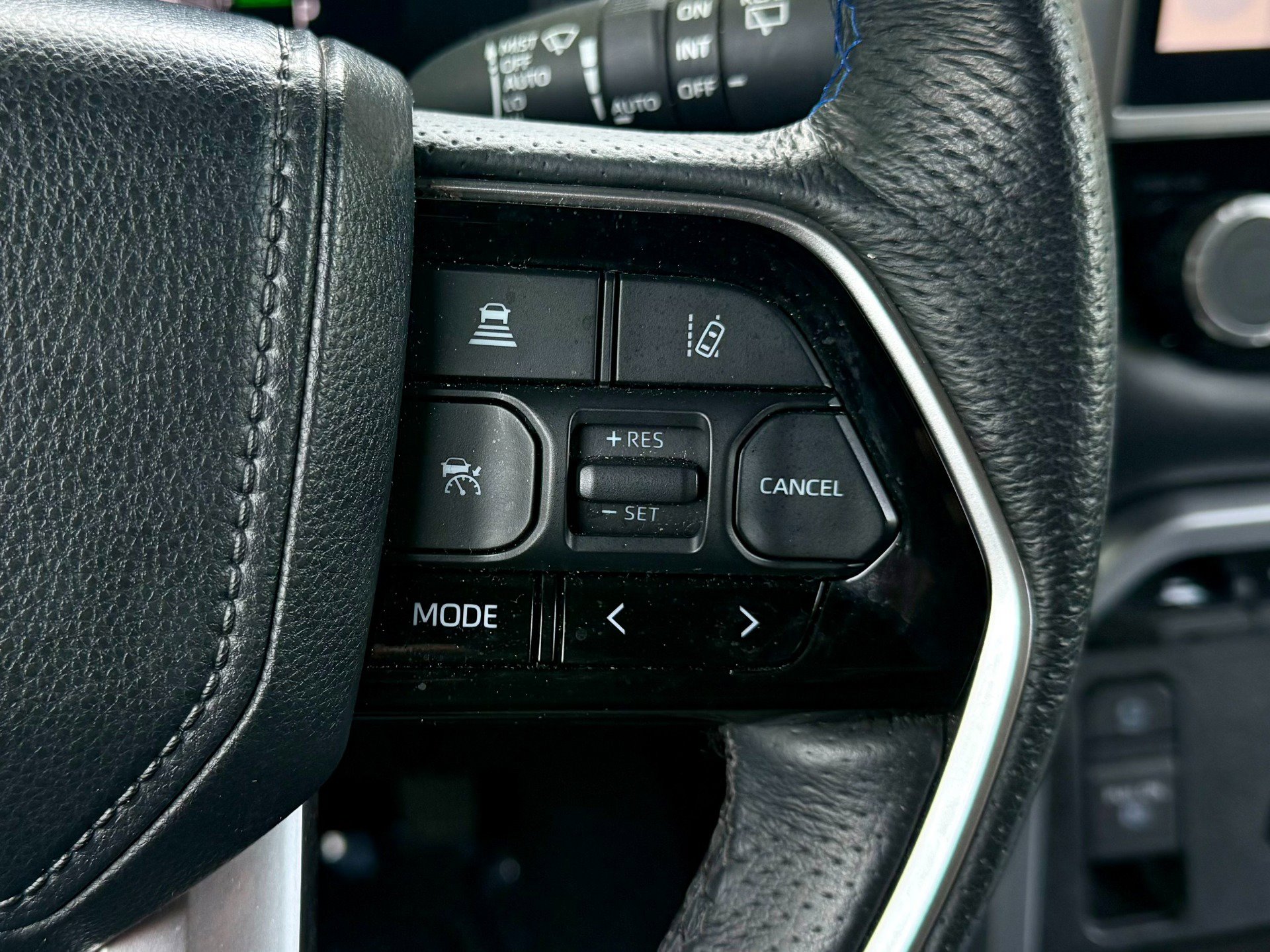 Used 2023 Toyota Sequoia Platinum image 36