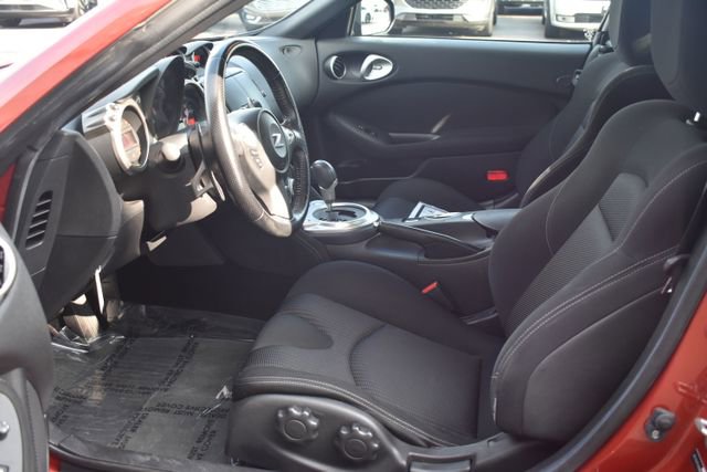 Used 2016 Nissan 370Z Roadster image 17