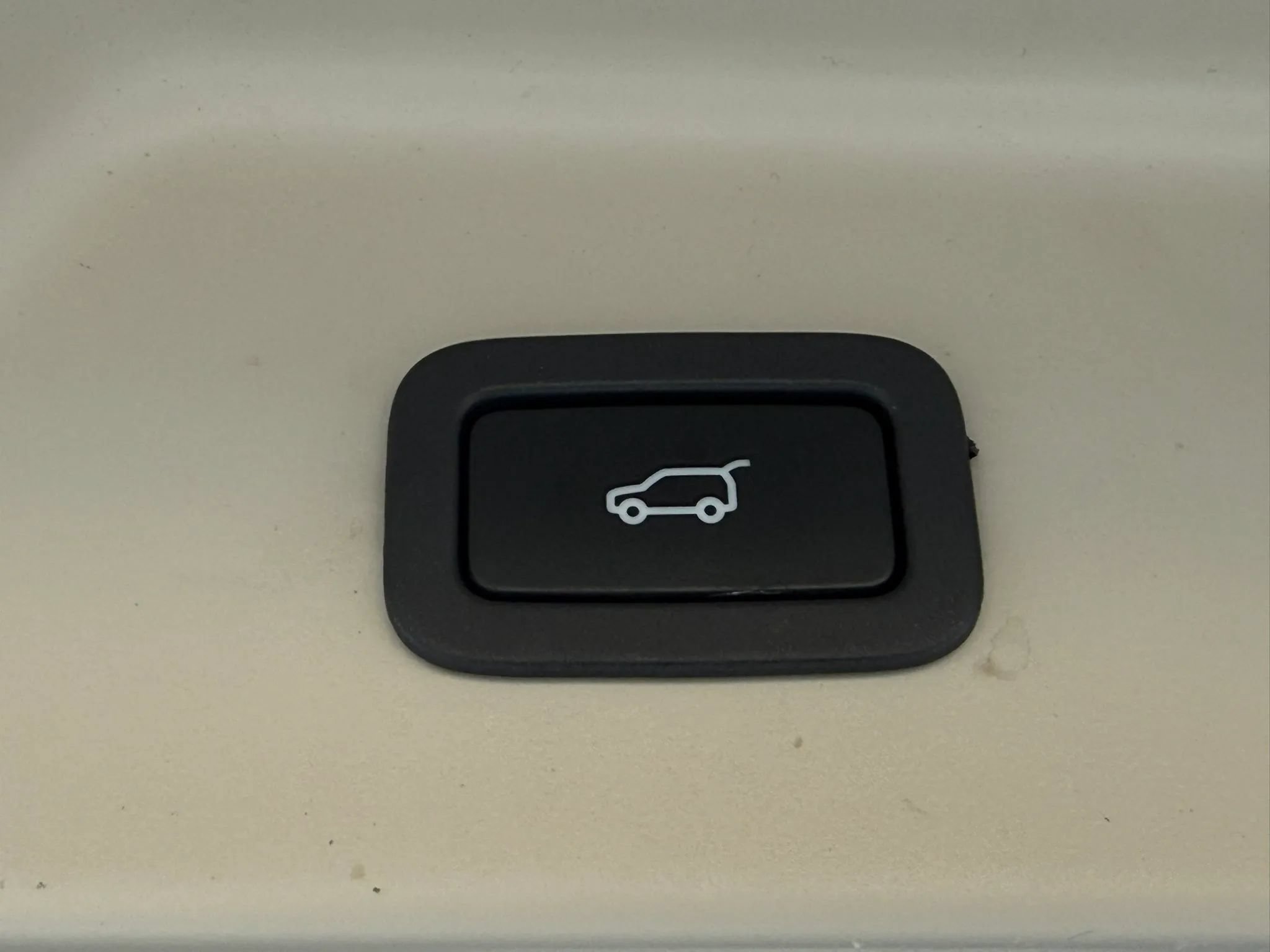 Used 2017 Land Rover Range Rover Supercharged AWD/4WD image 40