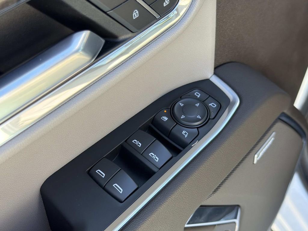 Used 2024 Chevrolet Silverado 1500 LTZ w/ LTZ Premium Package AWD/4WD image 21