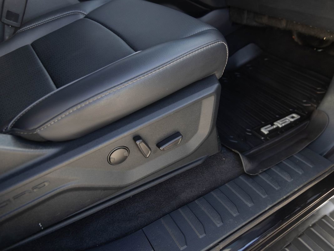 Used 2025 Ford F150 Lariat AWD/4WD image 23