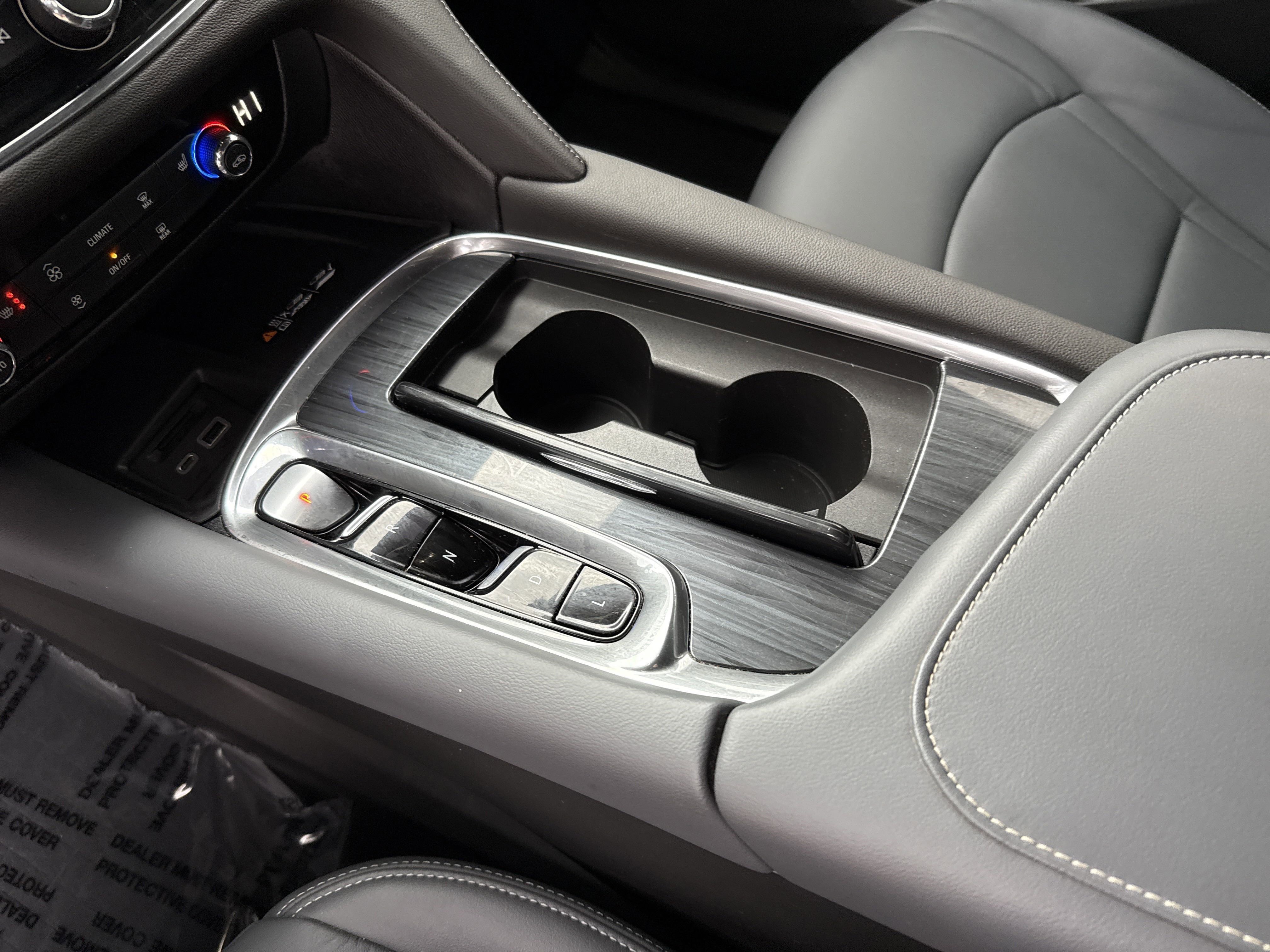 Used 2024 Buick Enclave Essence w/ Sport Touring Edition image 18