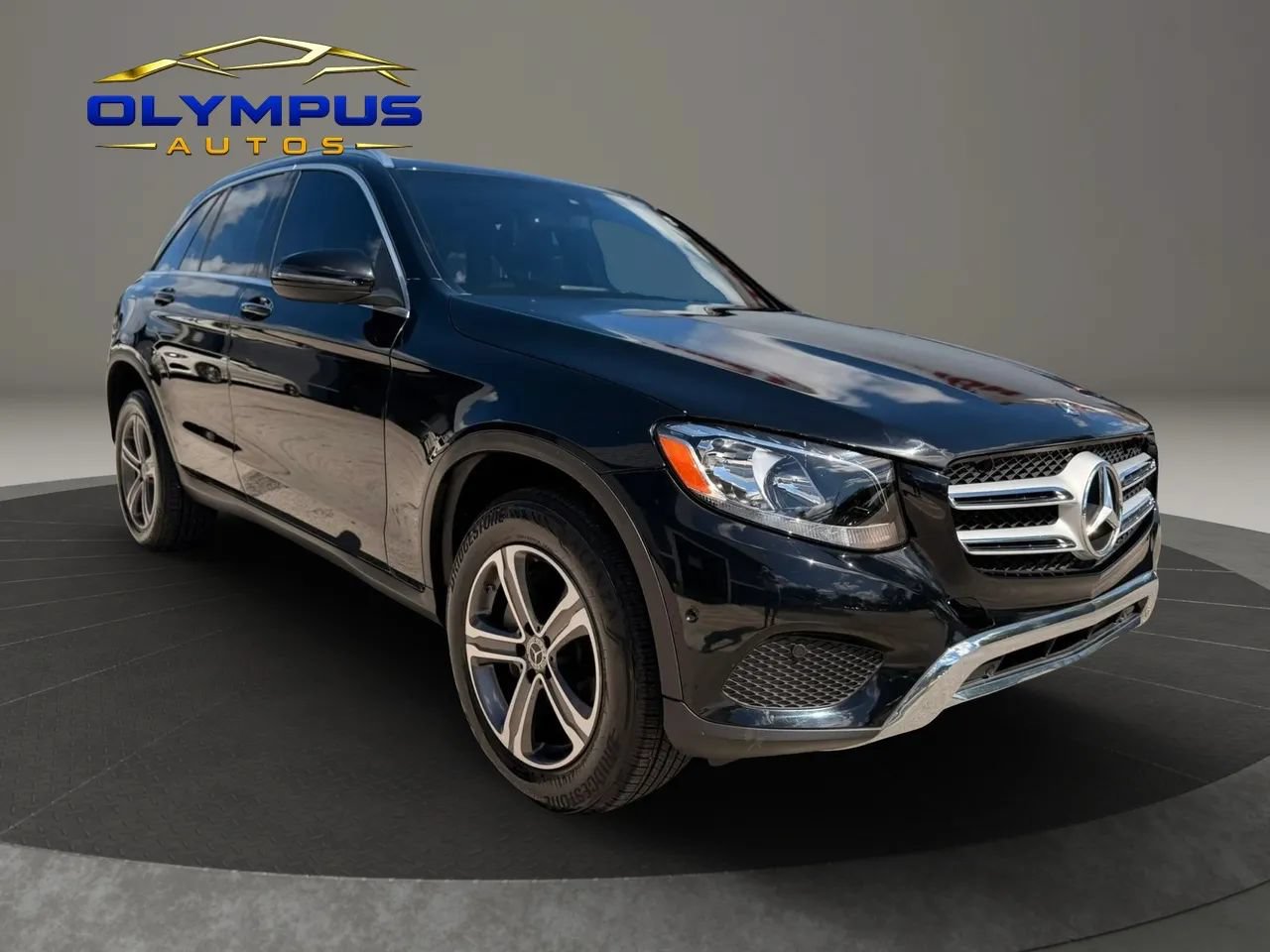 Used 2019 Mercedes-Benz GLC 300 4MATIC w/ Premium Package image 10