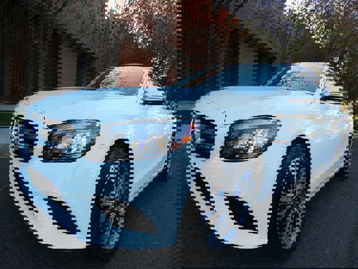 Used 2021 Mercedes-Benz C 300 Sedan image 2