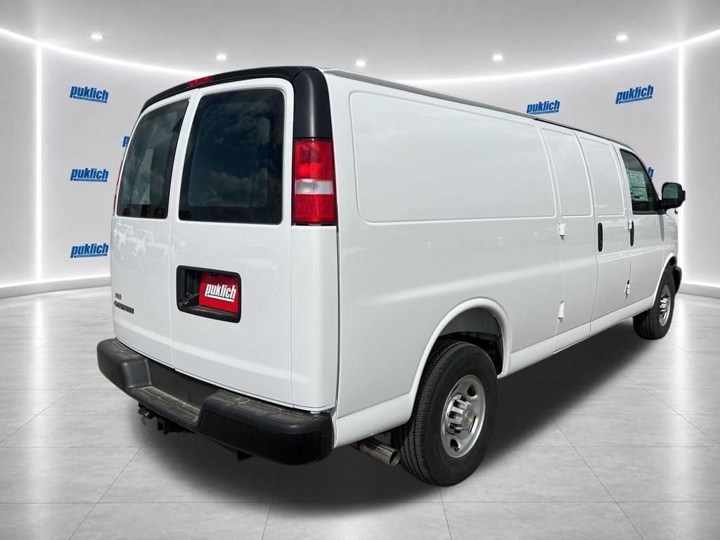 New 2026 Chevrolet Express 3500 Extended w/ Driver Convenience Package RWD image 7