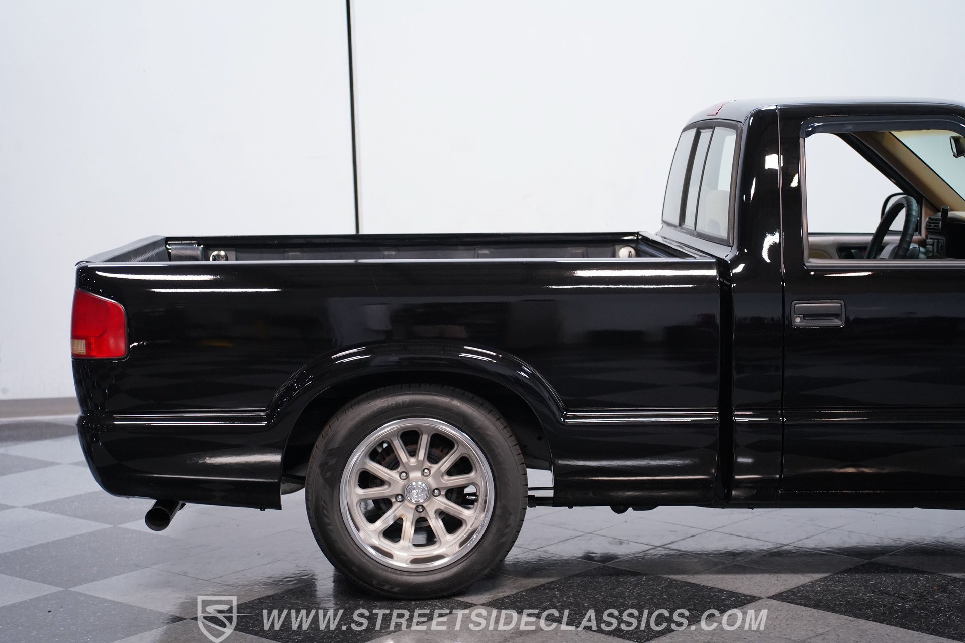 Used 1994 Chevrolet S10 Pickup 2WD Regular Cab image 23