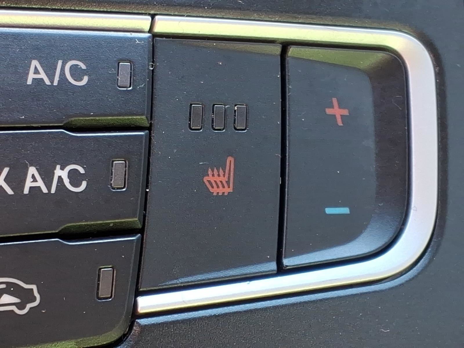 Used 2019 Ford Fusion SEL FWD image 10