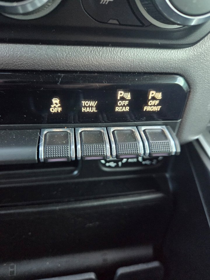 Used 2020 RAM 1500 Big Horn image 28