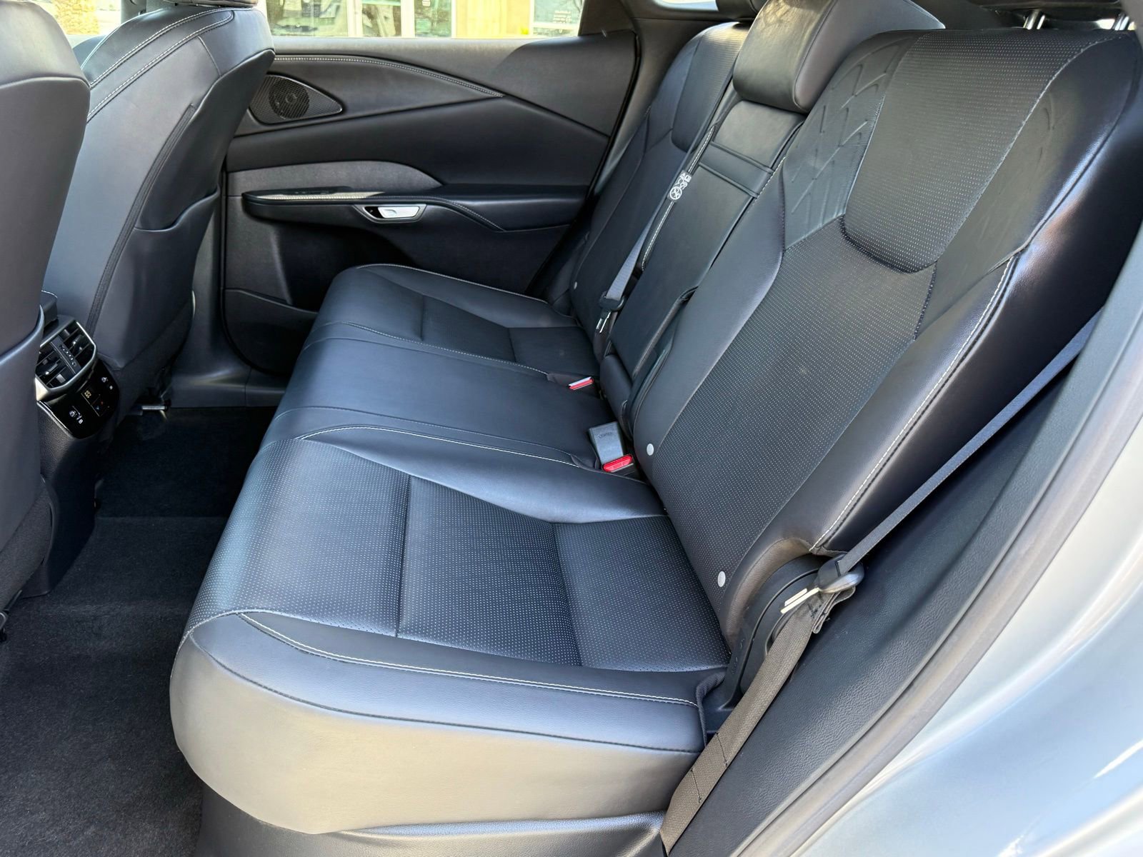 Used 2023 Lexus RX 350 Premium Plus w/ Cold Area Package image 33