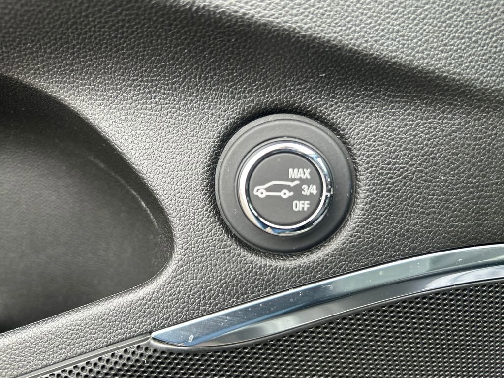 Used 2023 Buick Enclave Essence w/ LPO, Floor Liner Package FWD image 23