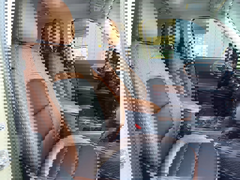 New 2025 Ford Bronco Sport Outer Banks w/ Sasquatch Outer Banks Package image 34