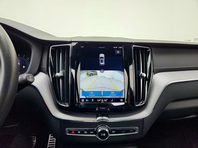 Used 2022 Volvo XC60 B6 R-Design w/ Advanced Package image 24