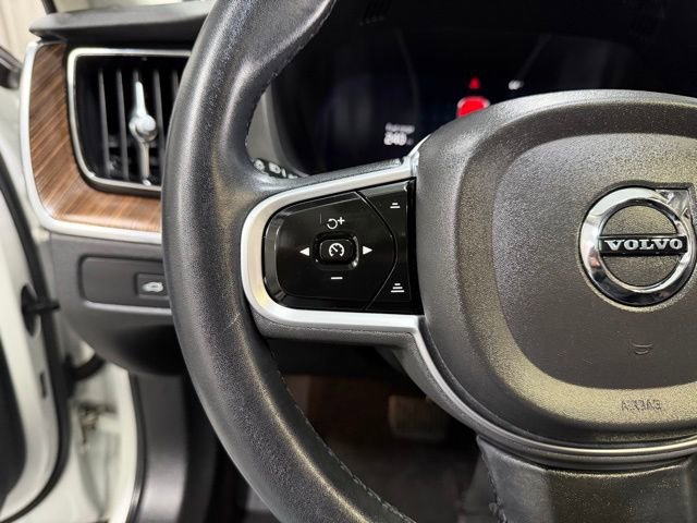 Used 2023 Volvo XC60 B5 Plus w/ Climate Package image 19