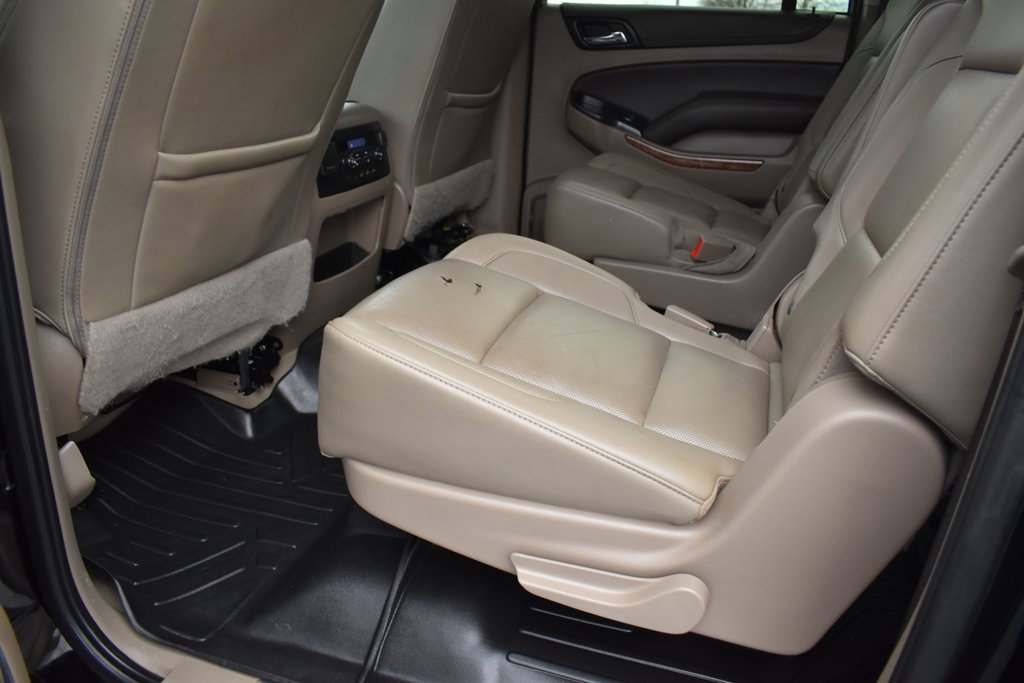 Used 2020 Chevrolet Suburban Premier image 9