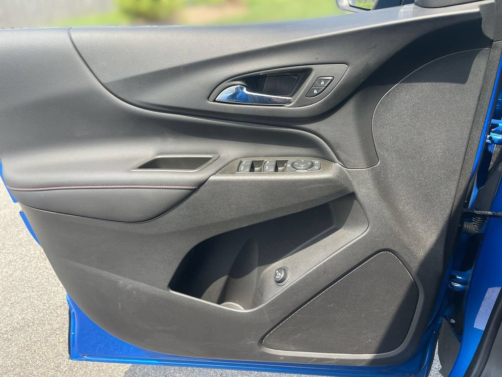 Used 2024 Chevrolet Equinox RS FWD image 33