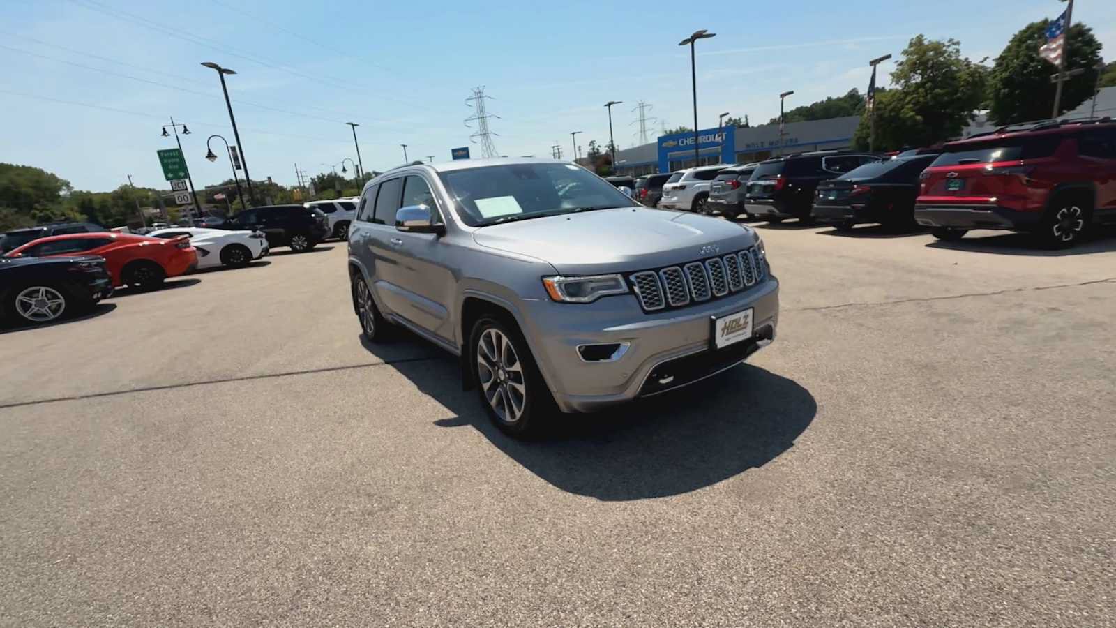 Used 2018 Jeep Grand Cherokee Overland AWD/4WD image 2