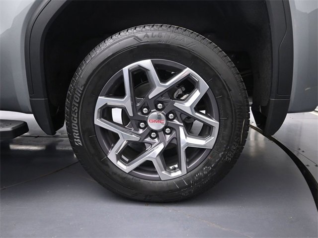 New 2026 GMC Sierra 1500 SLT image 13