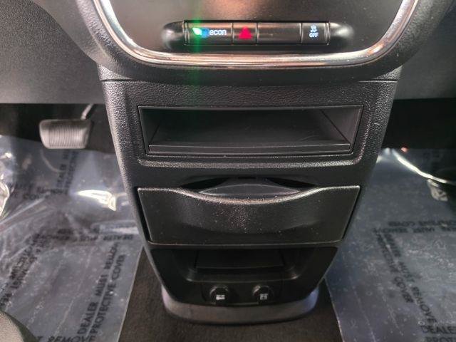 Used 2018 Dodge Grand Caravan SE FWD image 13