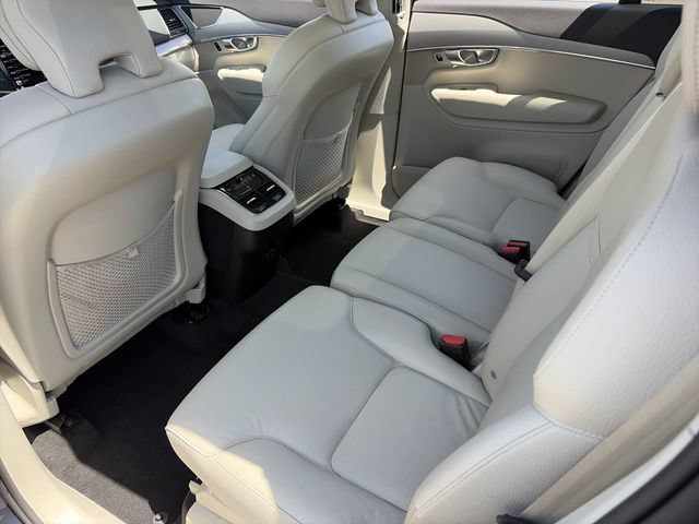 Used 2024 Volvo XC90 B5 Core w/ Protection Package Premier AWD/4WD image 17