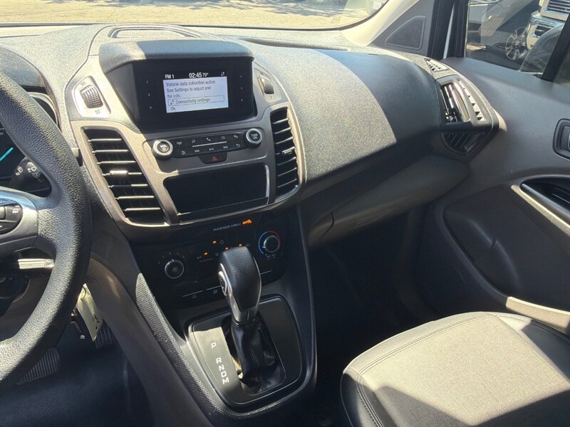 Used 2023 Ford Transit Connect XL FWD image 18