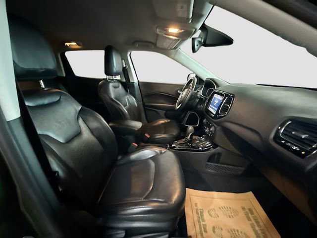 Used 2018 Jeep Compass Limited image 27