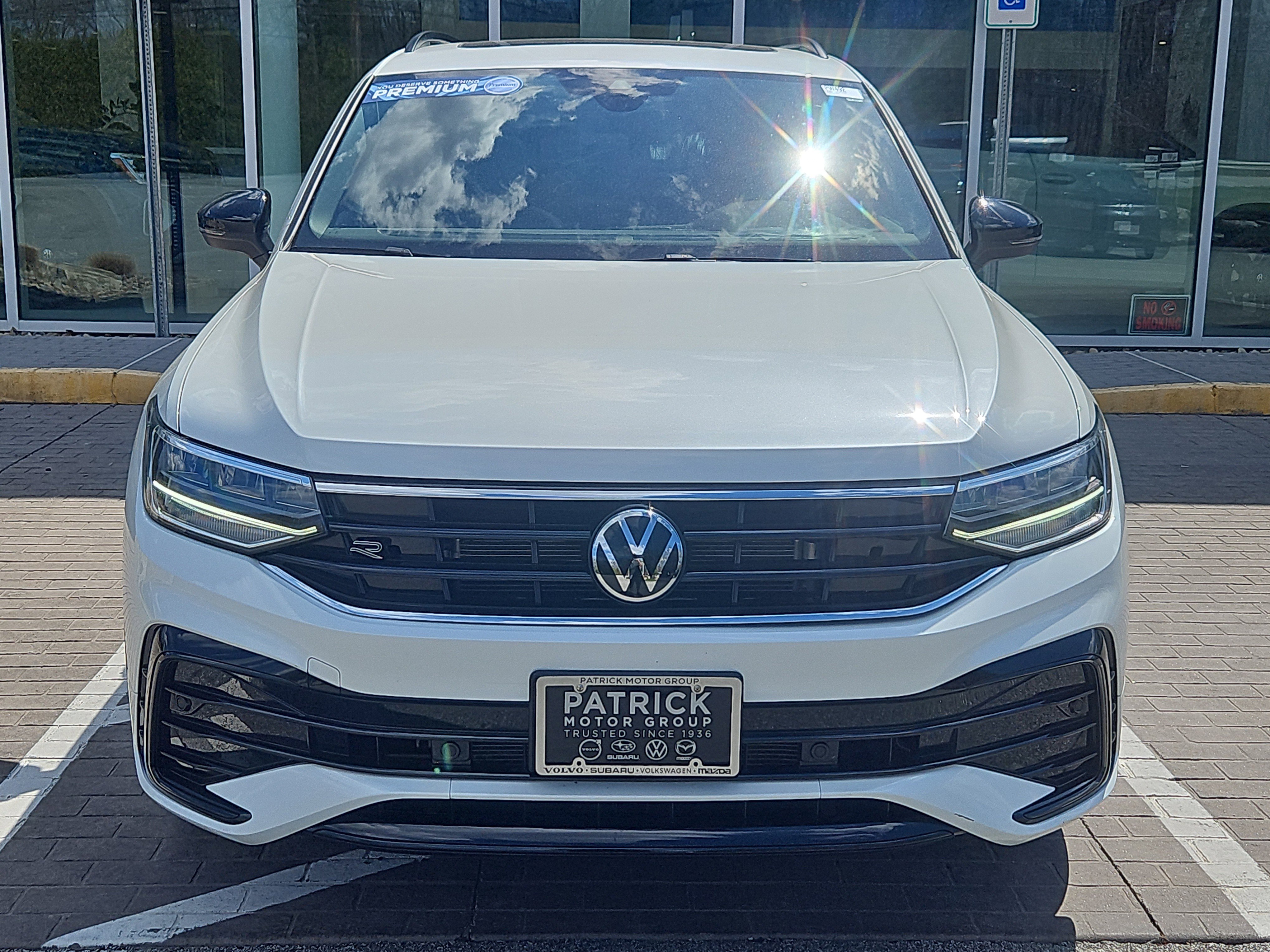 Used 2023 Volkswagen Tiguan SE R-Line image 23