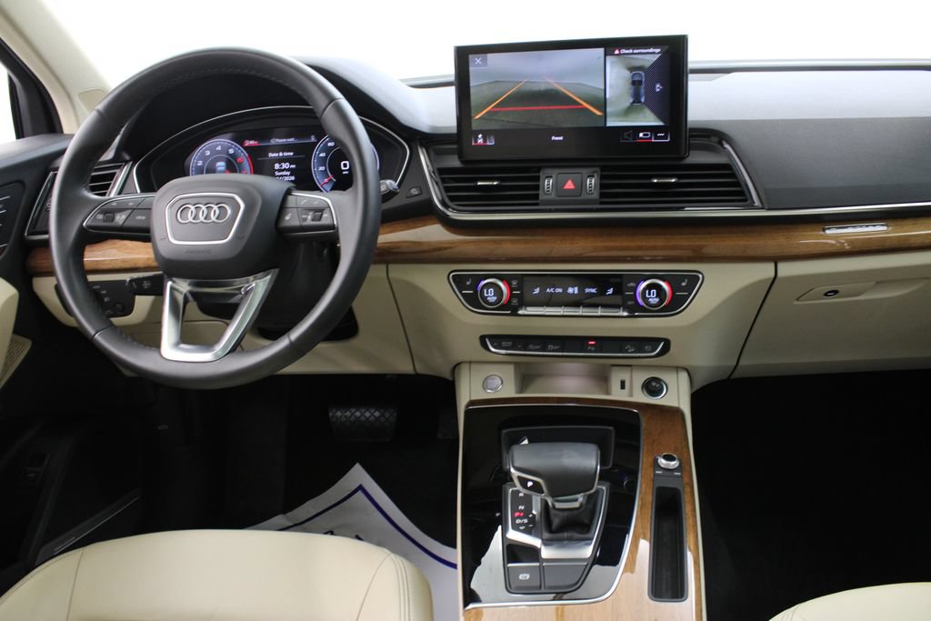 Used 2022 Audi Q5 2.0T Premium Plus w/ Premium Plus Package AWD/4WD image 9
