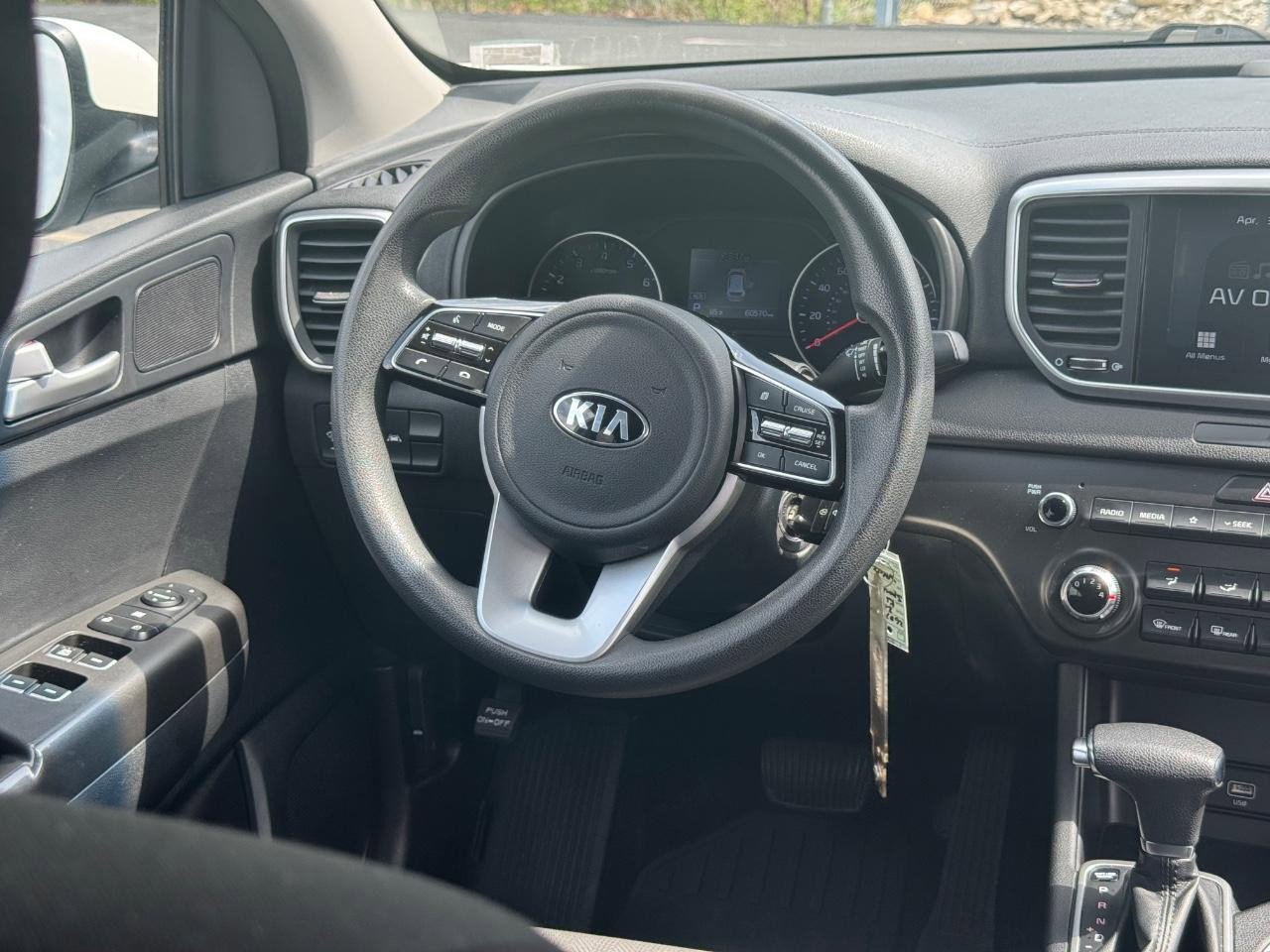 Used 2020 Kia Sportage LX image 13