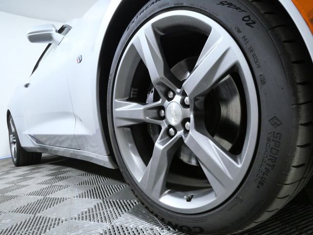 Used 2017 Chevrolet Camaro SS image 2