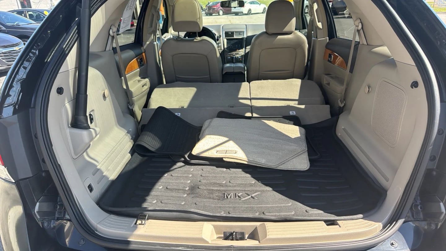 Used 2012 Lincoln MKX FWD w/ Wood Pkg image 35