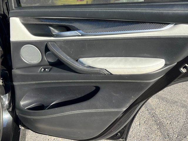 Used 2017 BMW X5 M image 23