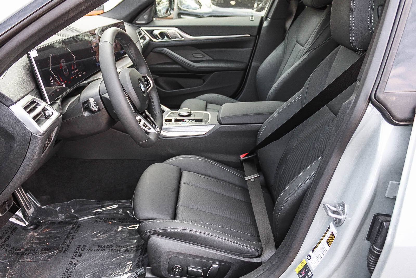 New 2026 BMW i4 xDrive40i w/ M Sport Package AWD/4WD image 17