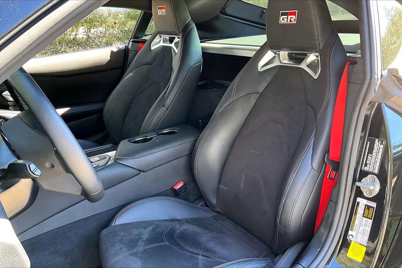 Used 2026 Toyota Supra w/ Driver Assist Package image 17