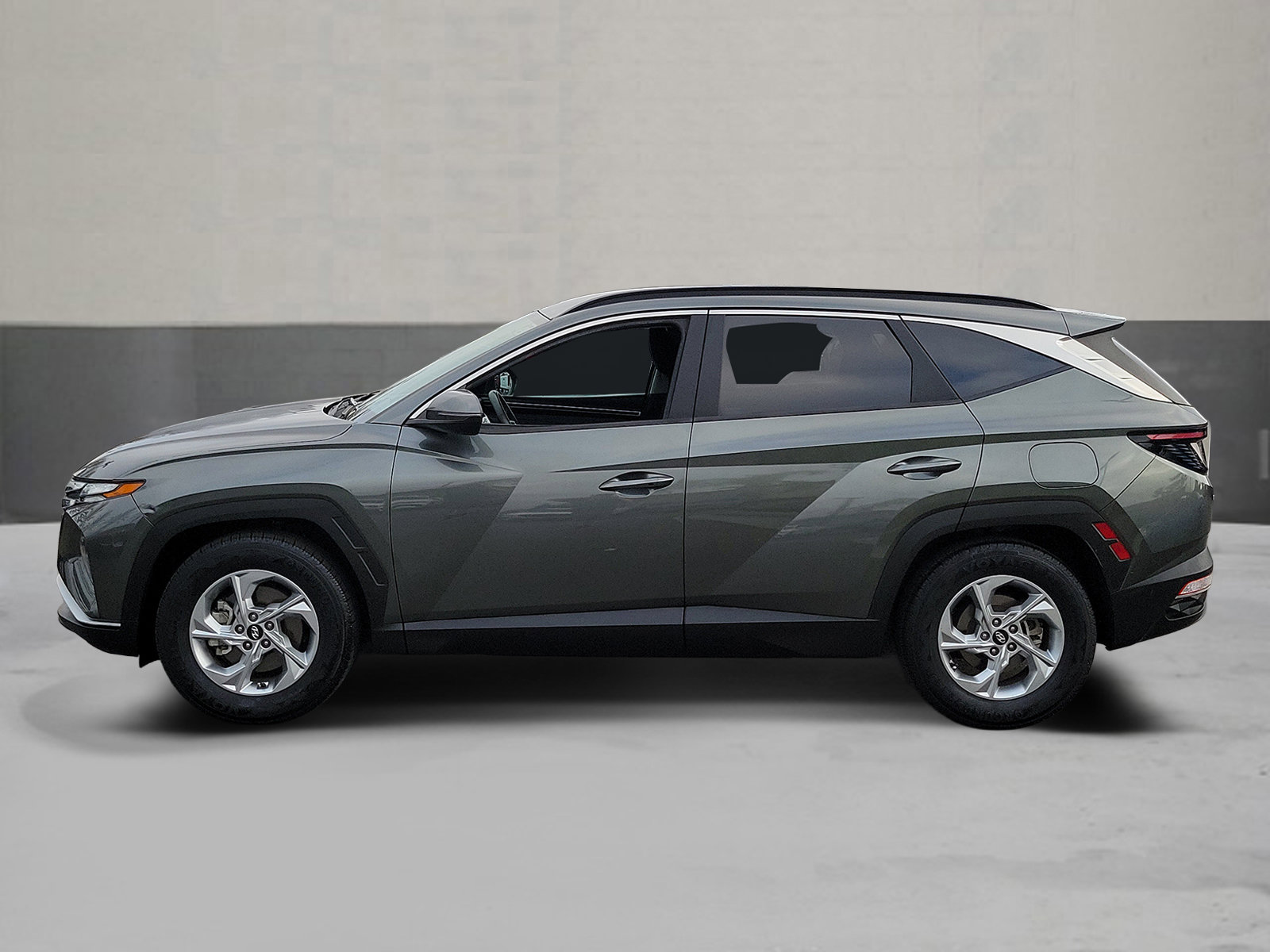 Used 2022 Hyundai Tucson SEL w/ Cargo Package FWD image 3