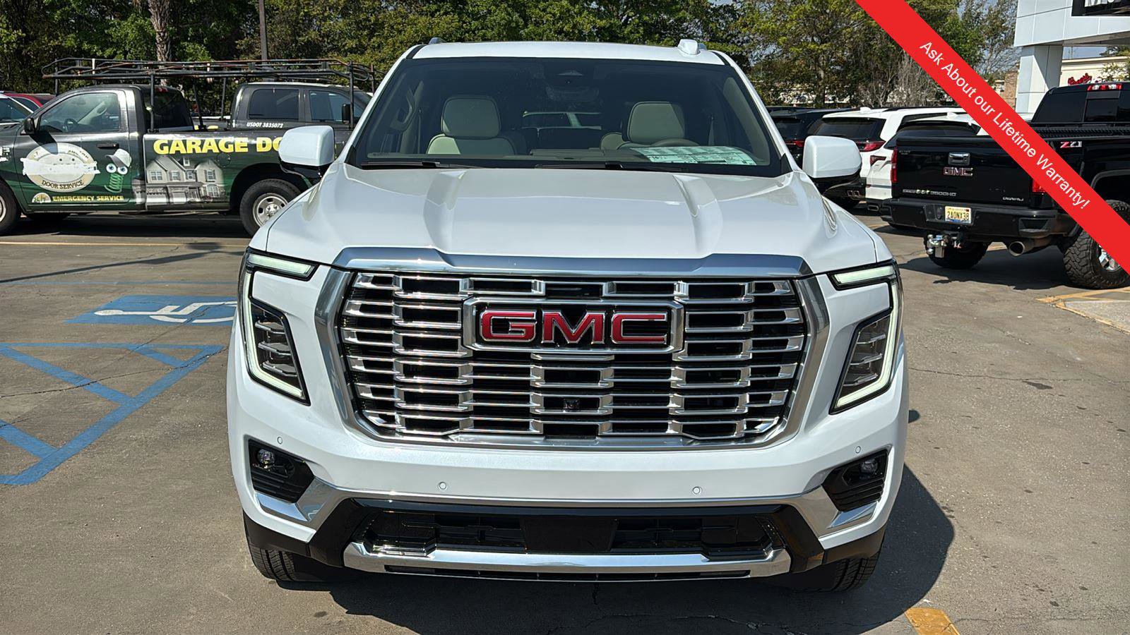 New 2026 GMC Yukon XL Denali w/ Denali Reserve Package image 2