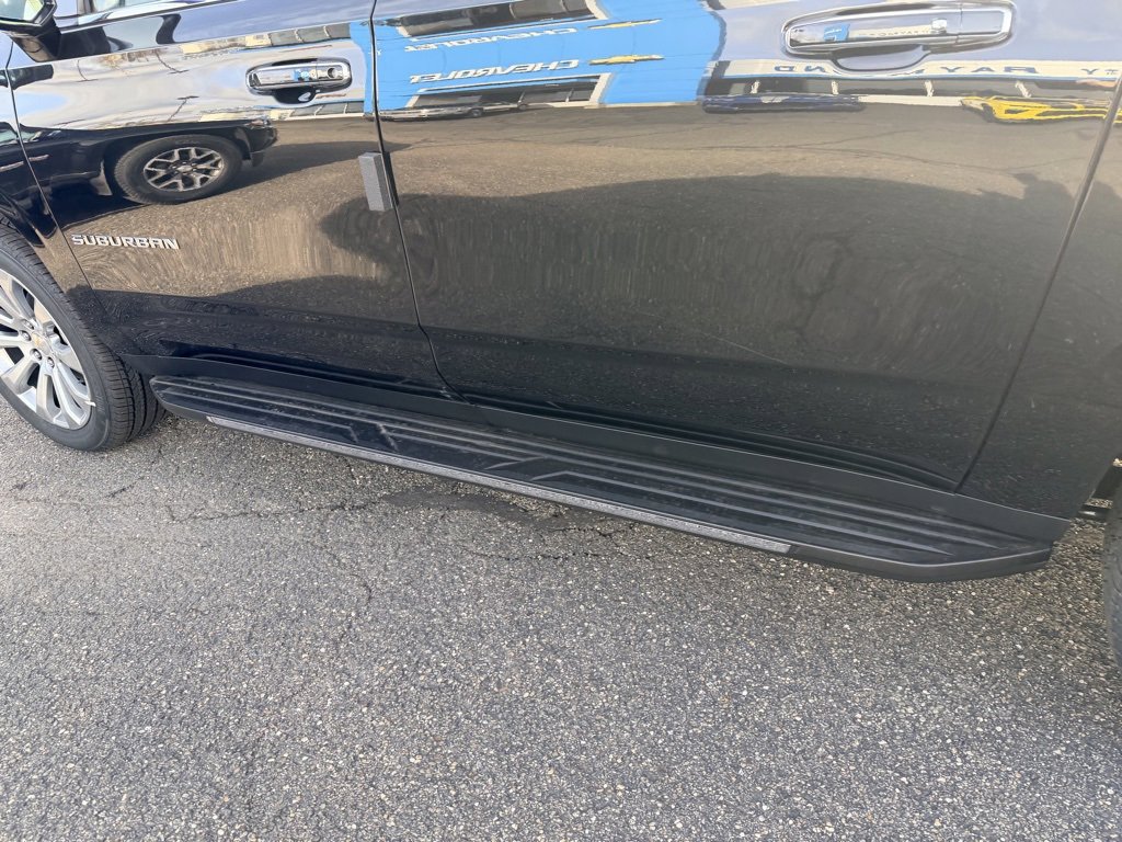 New 2026 Chevrolet Suburban Premier image 10