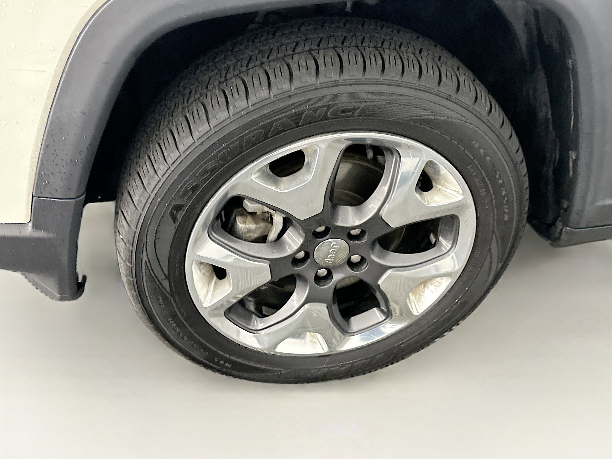 Used 2019 Jeep Compass Limited image 11