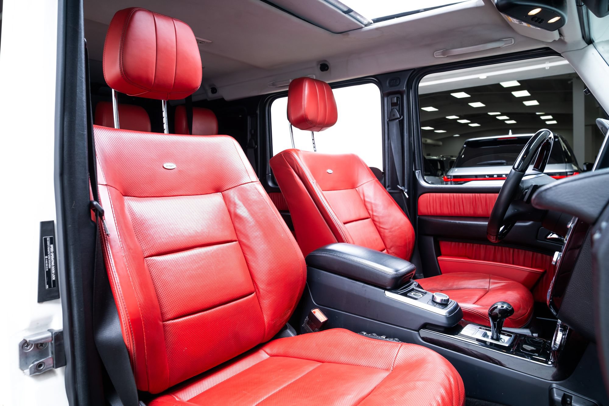 Used 2016 Mercedes-Benz G 550 image 24