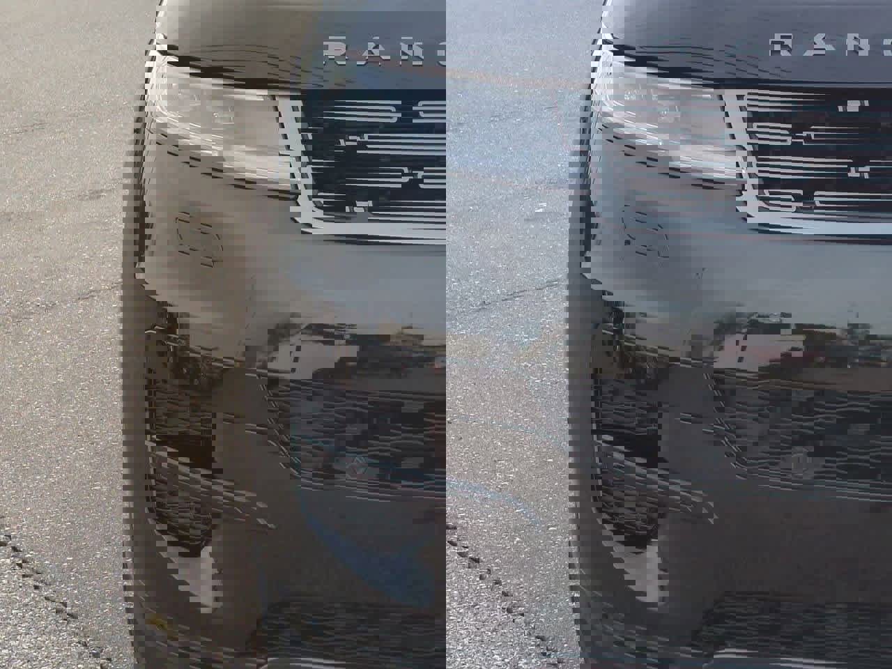 Used 2023 Land Rover Range Rover Sport SE image 10