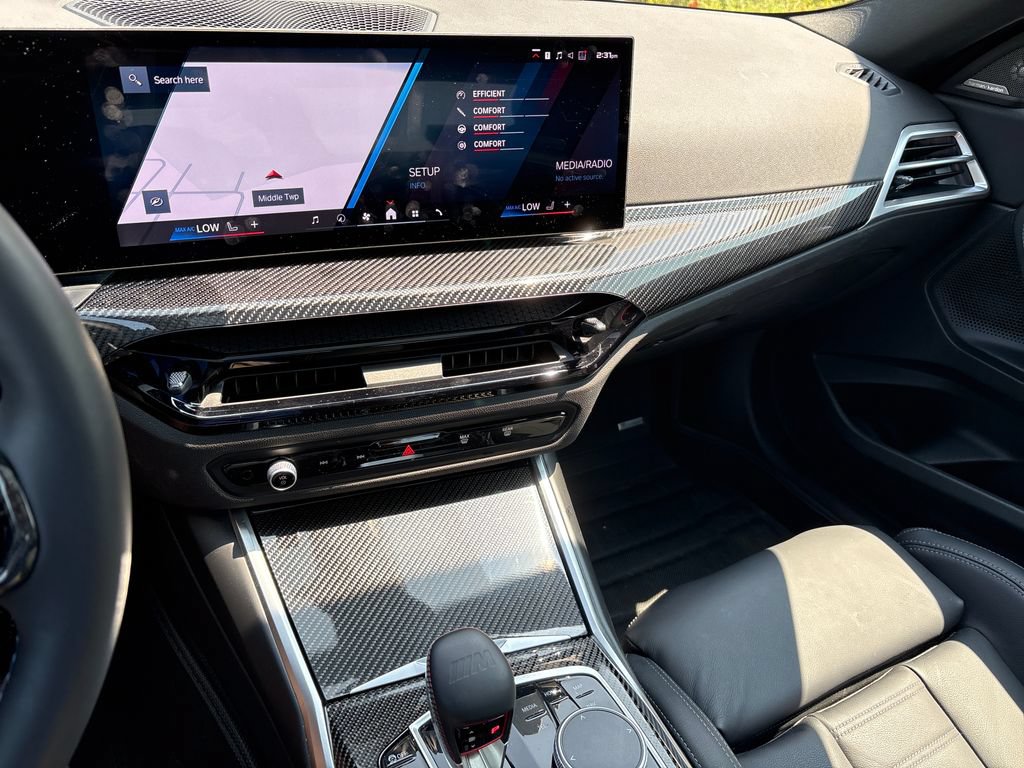 Used 2025 BMW M2 RWD image 9